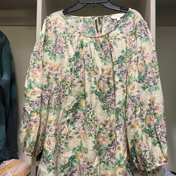 LC Lauren Conrad Women’s Floral 3/4 Sleeve Top - Picture 4 of 9